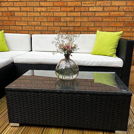 Spacious Mews Apartment, Clapham ลอนดอน ภายนอก รูปภาพ